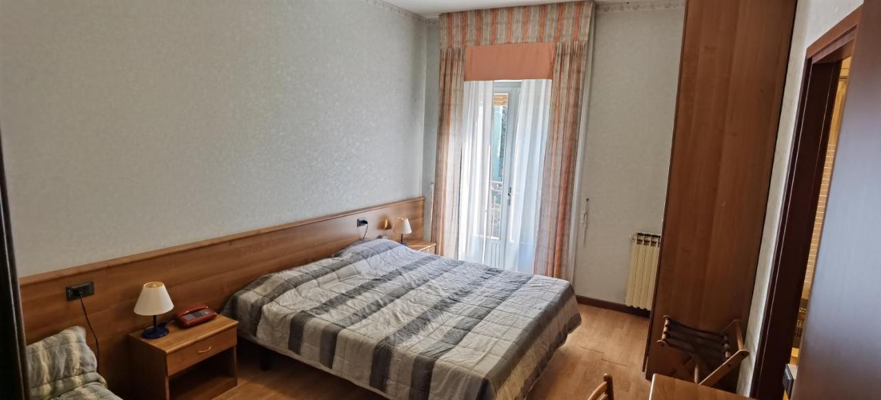 Hotel Nike Brenzone sul Garda Exterior foto