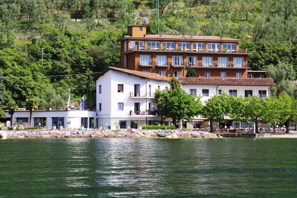 Hotel Nike Brenzone sul Garda Exterior foto