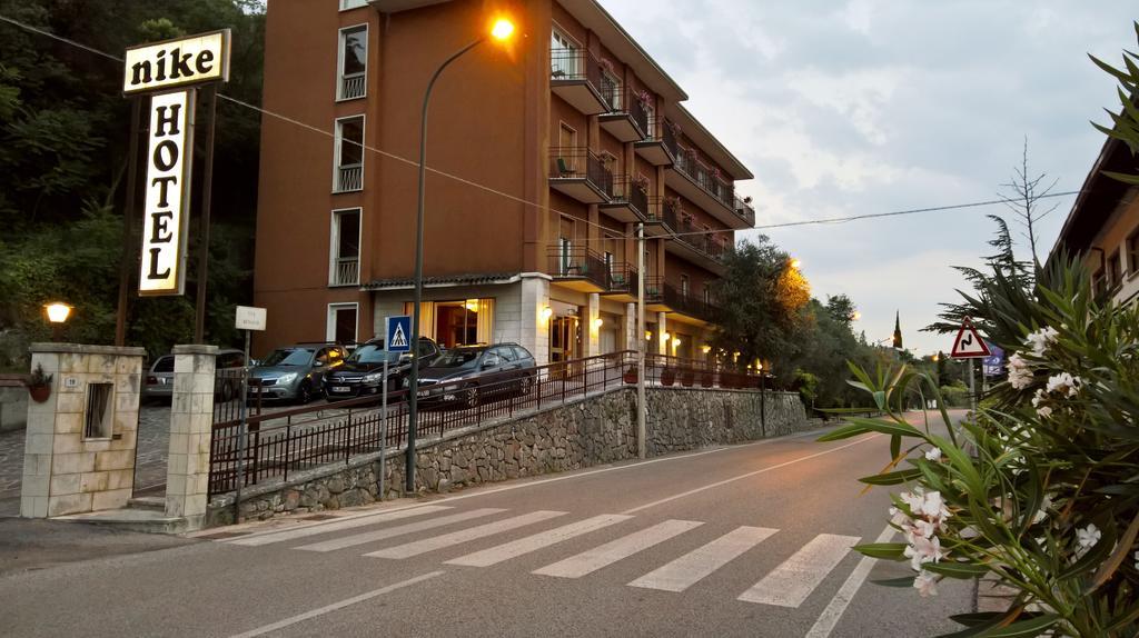 Hotel Nike Brenzone sul Garda Exterior foto